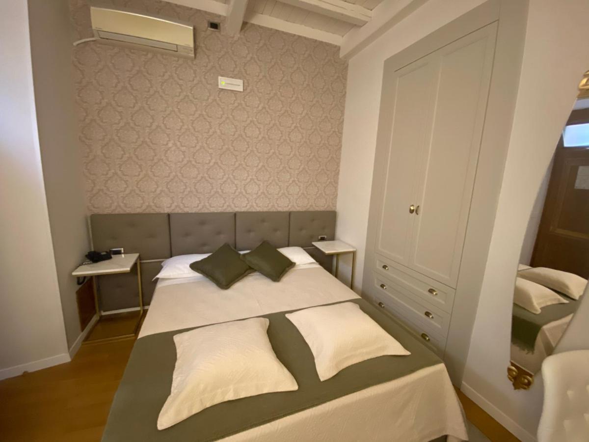 Condotti Rooms Roma Dış mekan fotoğraf